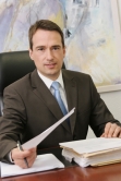 Herr  Eric Schendel